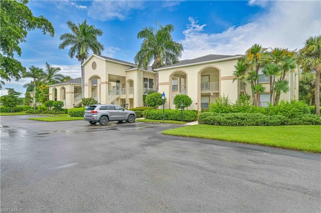 21331 Lancaster RUN 526 ESTERO, FL 33928