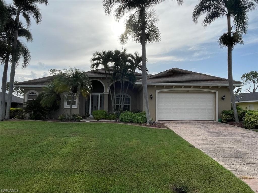 1833 SW 15th AVE CAPE CORAL, FL 33991