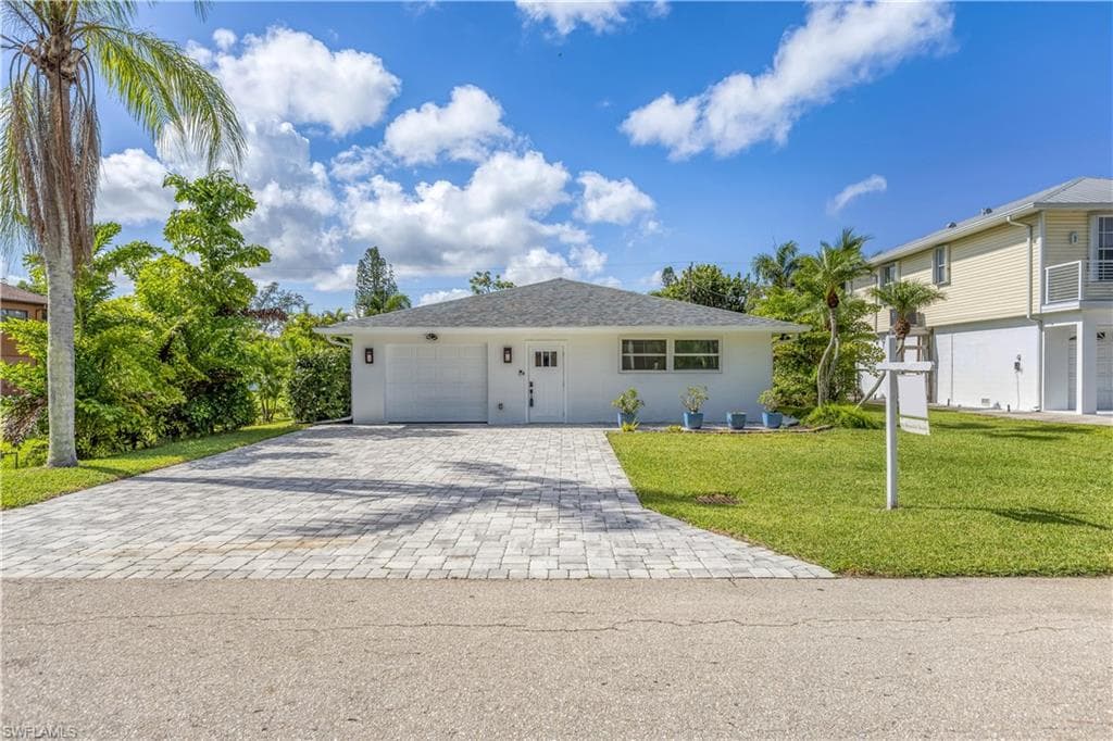 4465 Mariner RD BONITA SPRINGS, FL 34134