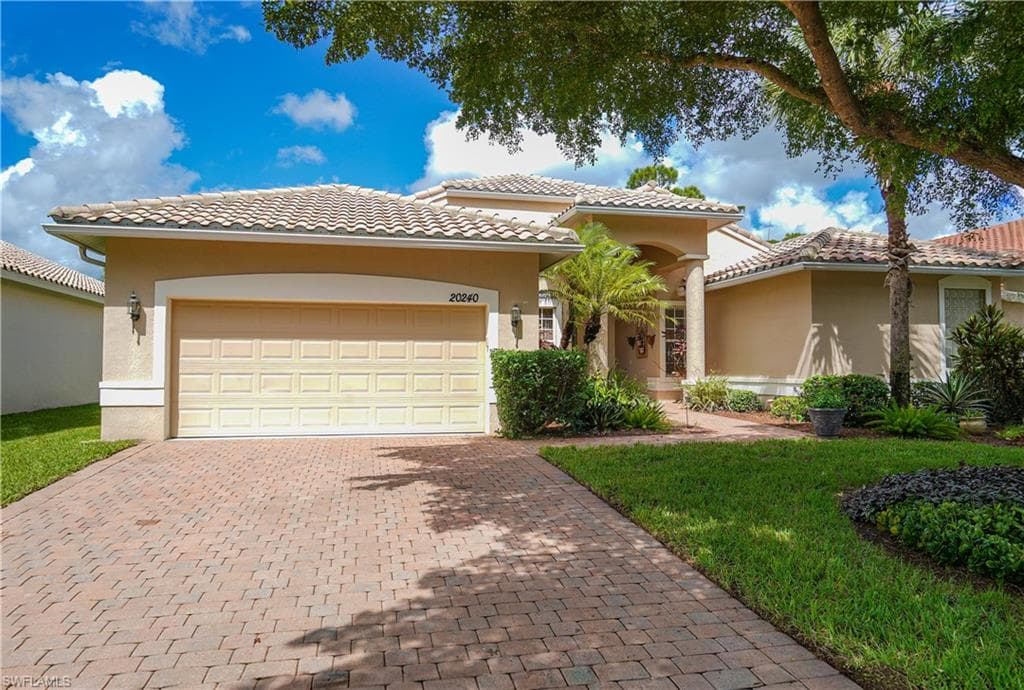 20240 Foxworth CIR ESTERO, FL 33928