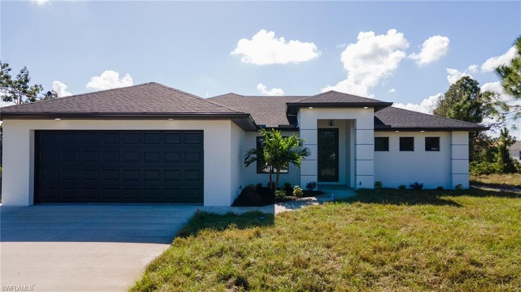 2901 8th ST SW LEHIGH ACRES, FL 33976