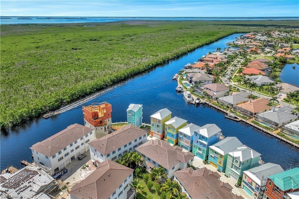 5825 Shell Cove DR 115 CAPE CORAL, FL 33914