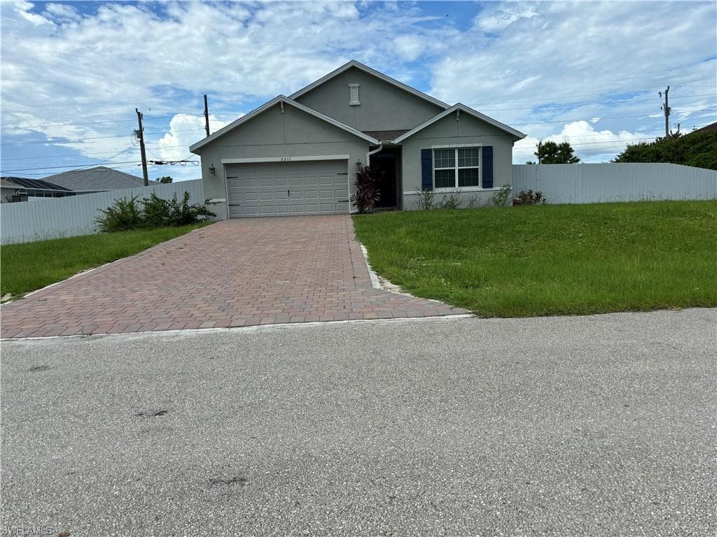 2211 NW 23rd TER CAPE CORAL, FL 33993