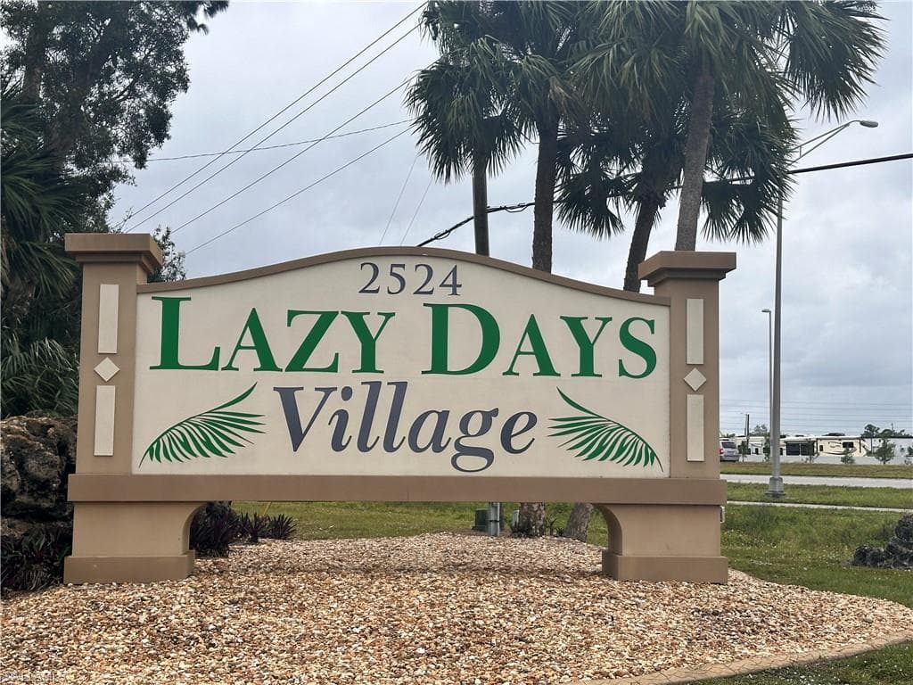 750 Park AVE NORTH FORT MYERS, FL 33917
