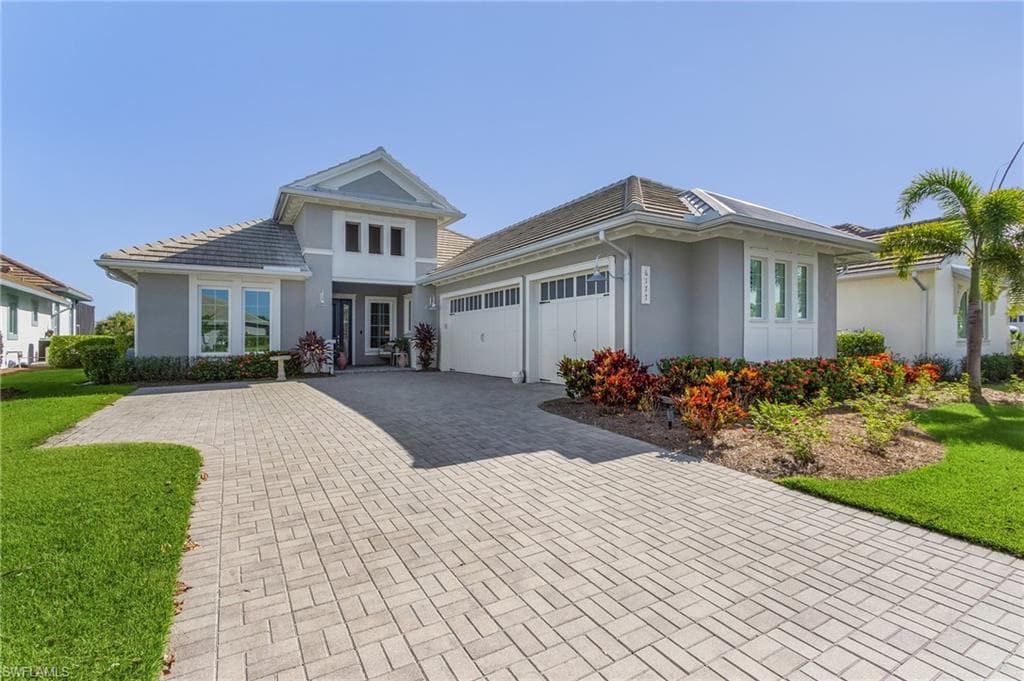 6177 Megans Bay DR NAPLES, FL 34113
