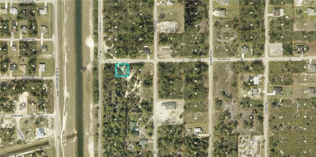 2105 W 14th ST LEHIGH ACRES, FL 33972