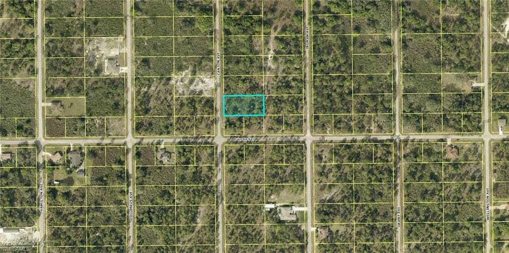 1302 Canton AVE LEHIGH ACRES, FL 33972