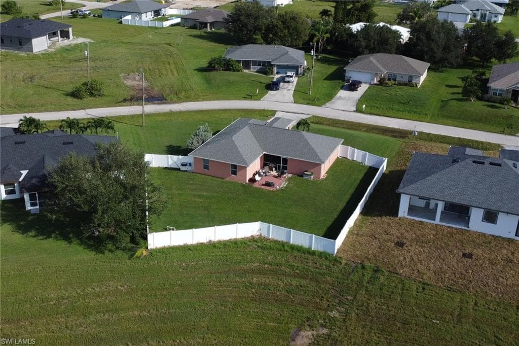2840 2nd TER CAPE CORAL, FL 33993