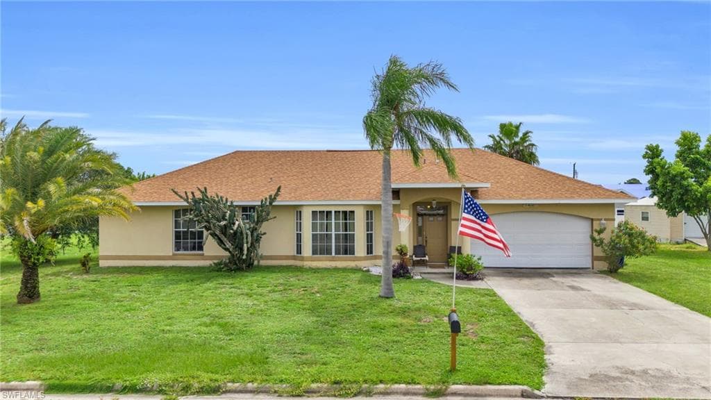 219 Danby RD LEHIGH ACRES, FL 33936