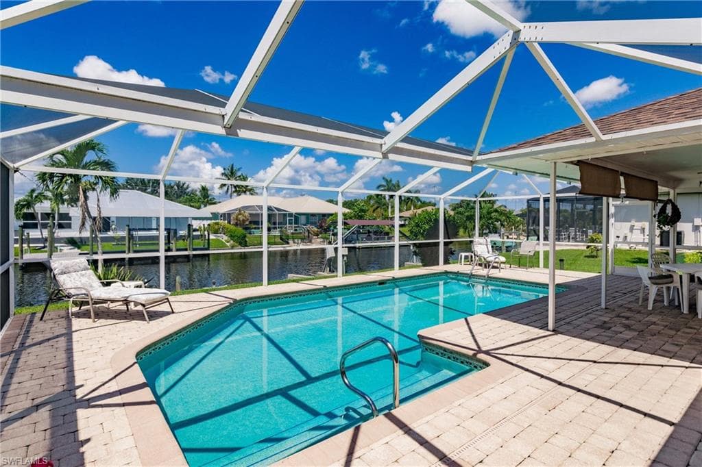 4220 SW 3rd AVE CAPE CORAL, FL 33914