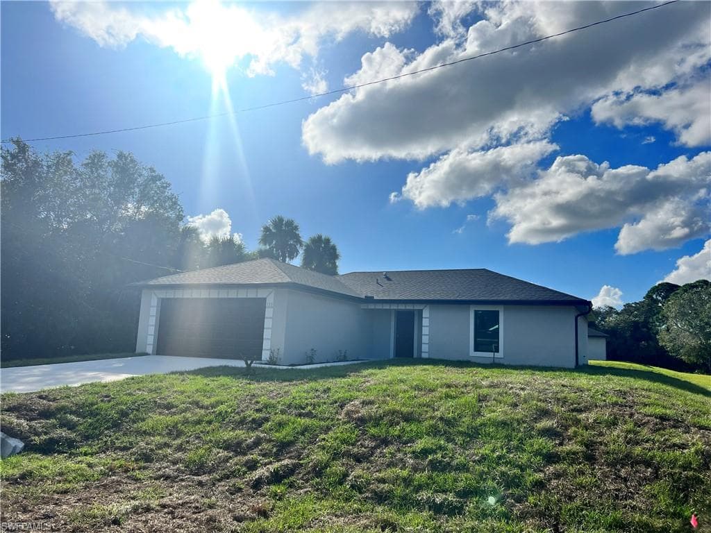 2502 35th ST SW LEHIGH ACRES, FL 33976