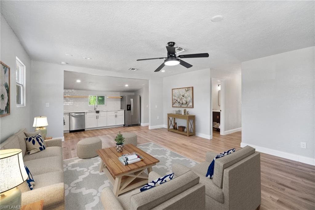 2250 Braidfoot LN NORTH FORT MYERS, FL 33917