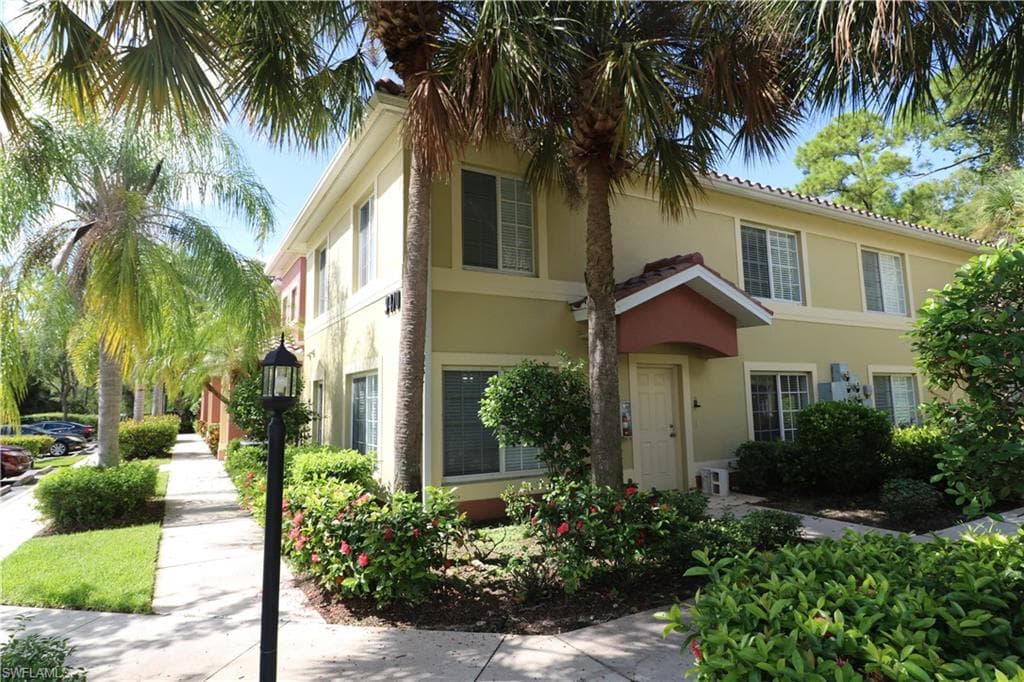 9470 Ivy Brook RUN 809 FORT MYERS, FL 33913