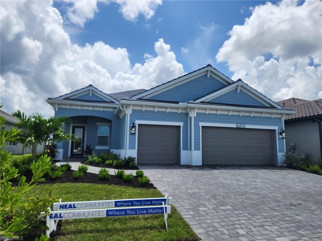 3954 Perseus ST NAPLES, FL 34120