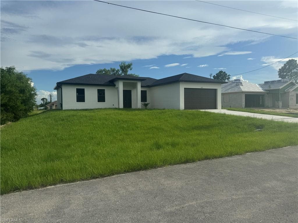 3217 26th ST SW LEHIGH ACRES, FL 33976