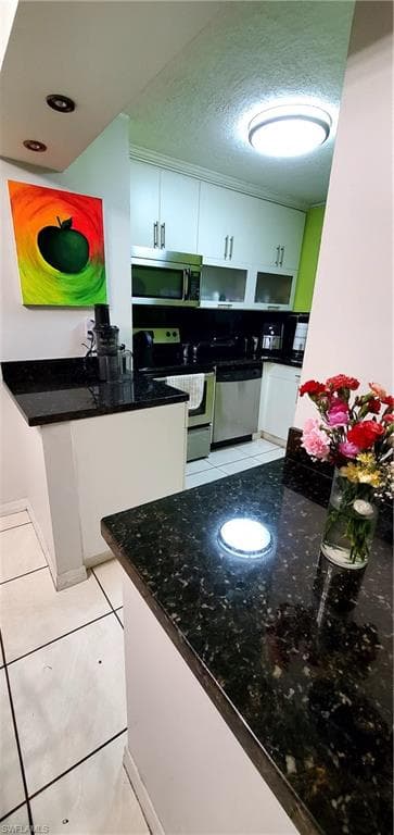 8841 W Flagler St. MIAMI, FL 33174