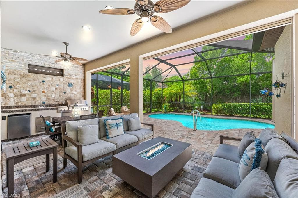 8459 Palacio TER W NAPLES, FL 34114