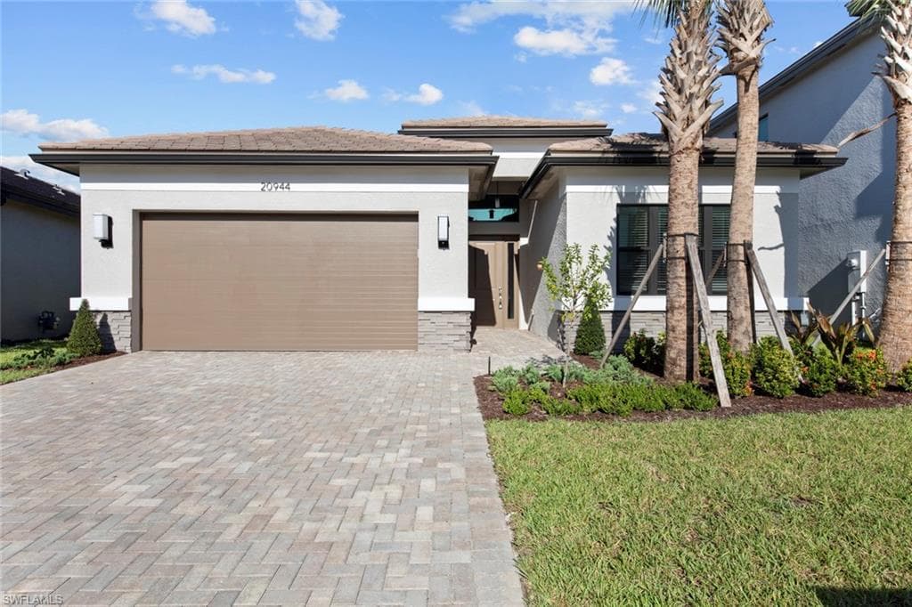 20944 Thistle Leaf LN ESTERO, FL 33928