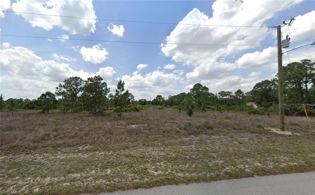 622 Lark AVE S LEHIGH ACRES, FL 33974
