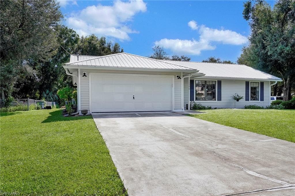 16390 Teresa LN NORTH FORT MYERS, FL 33917