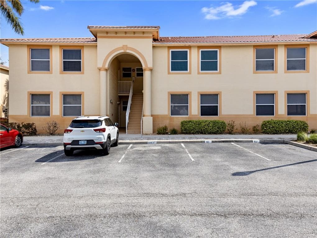 15417 Bellamar CIR 811 FORT MYERS, FL 33908