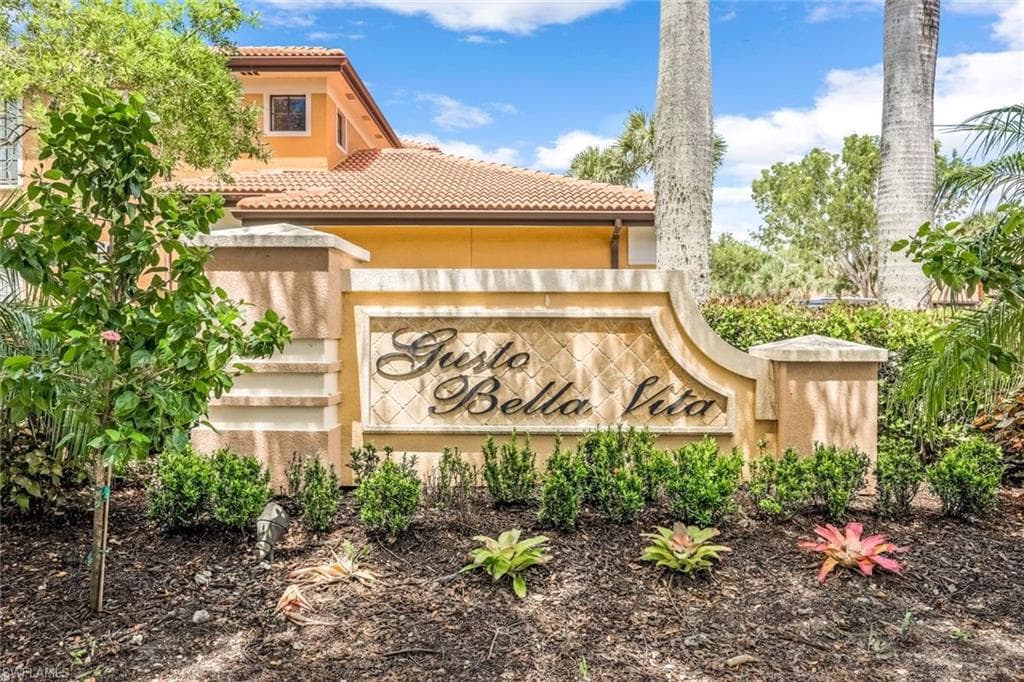 1240 Carpazi CT 902 NAPLES, FL 34105