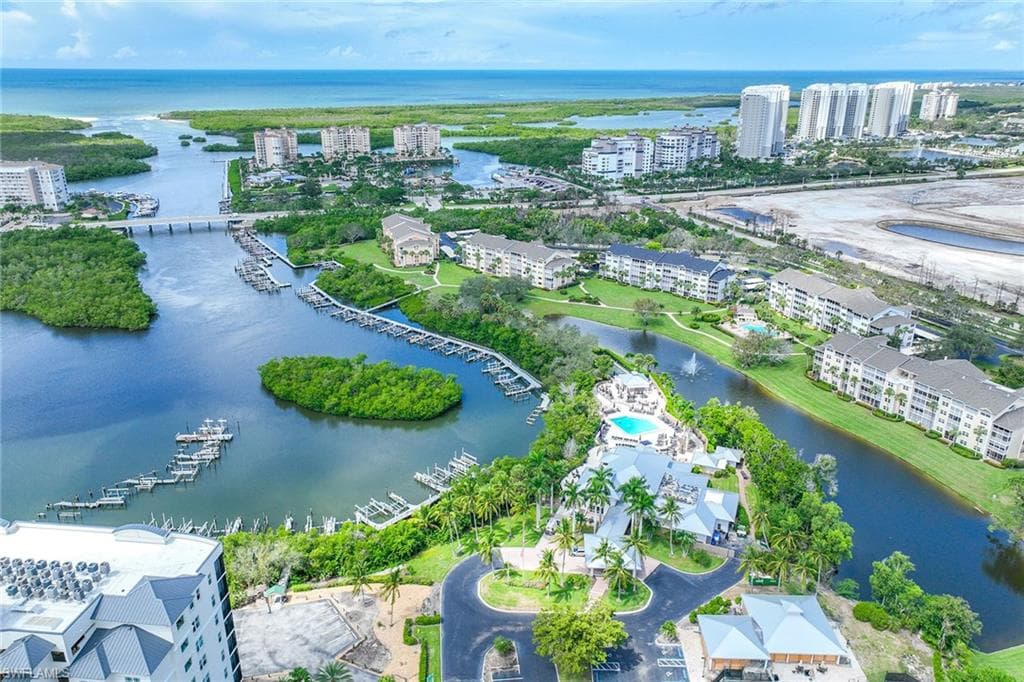 380 Horse Creek DR 402 NAPLES, FL 34110