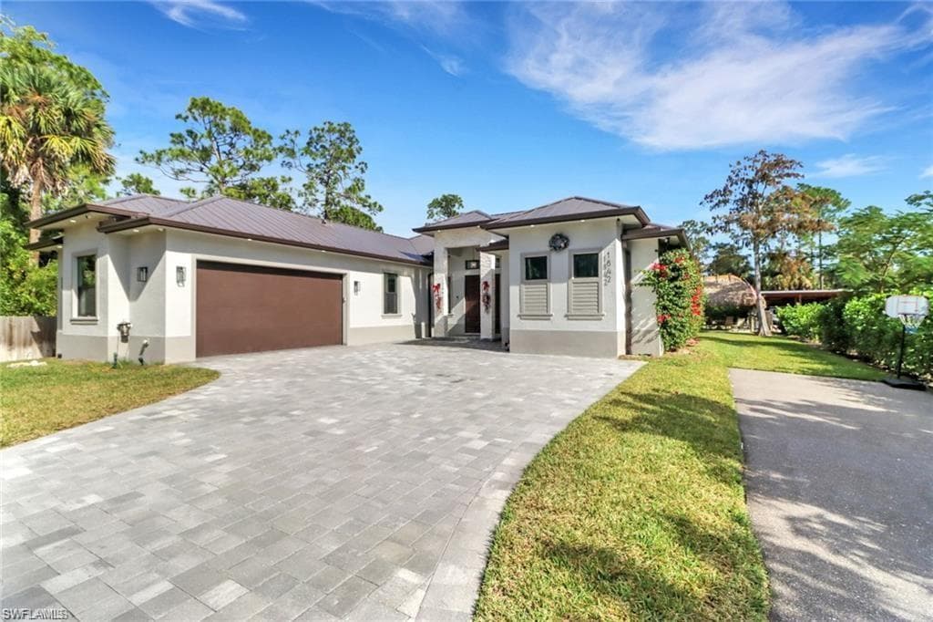 1842 21st ST SW NAPLES, FL 34117