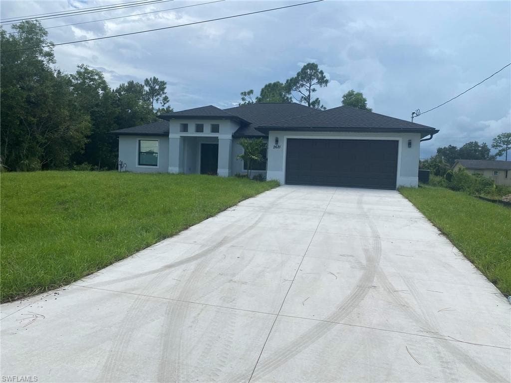 912 8th AVE LEHIGH ACRES, FL 33972