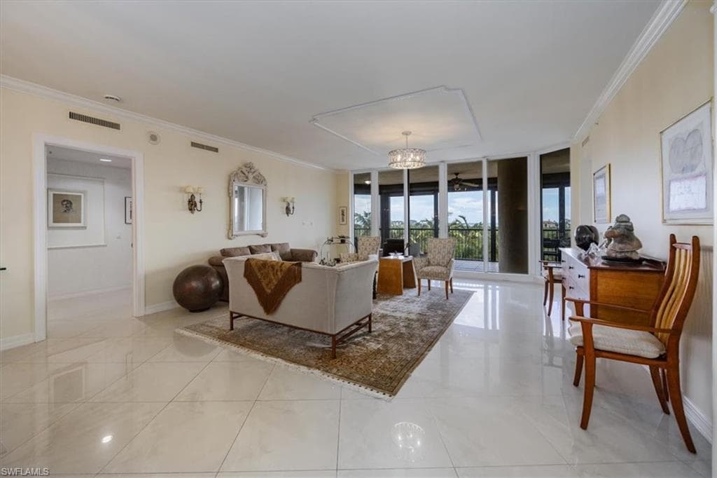 7575 Pelican Bay BLVD 403 NAPLES, FL 34108