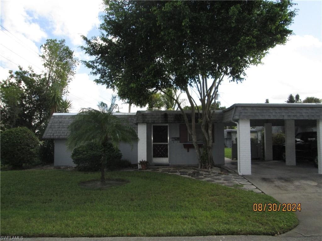 338 Suffolk CT LEHIGH ACRES, FL 33936