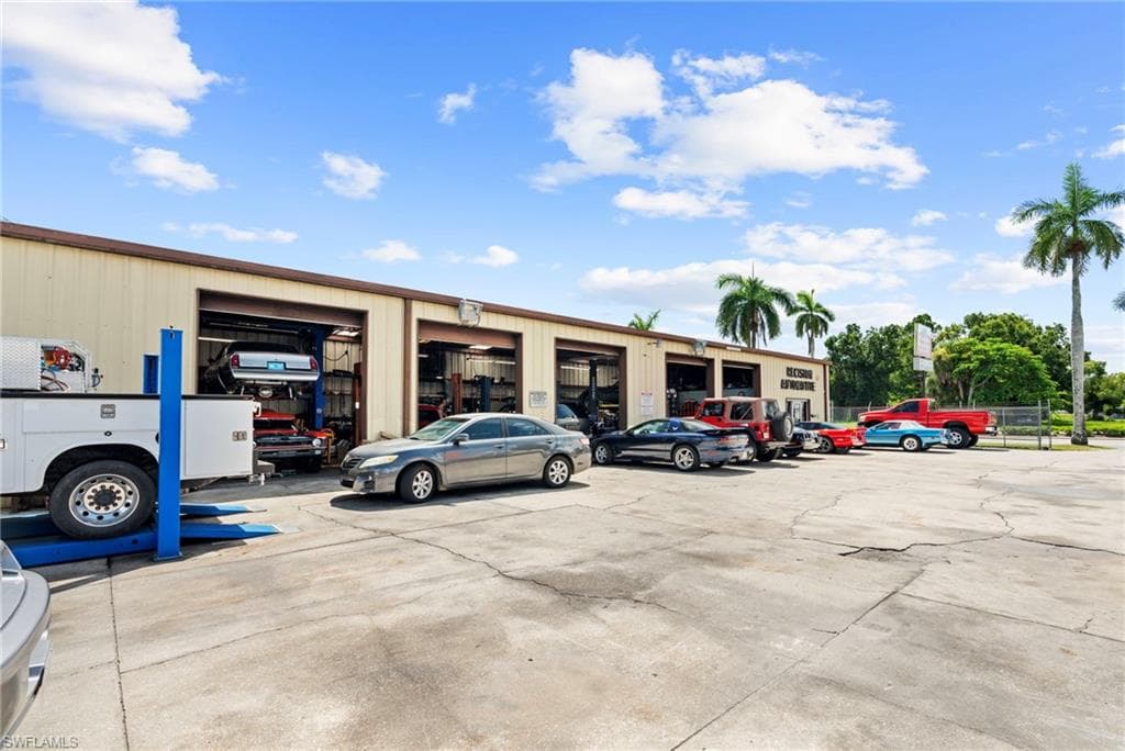3875 Palm Beach BLVD FORT MYERS, FL 33916