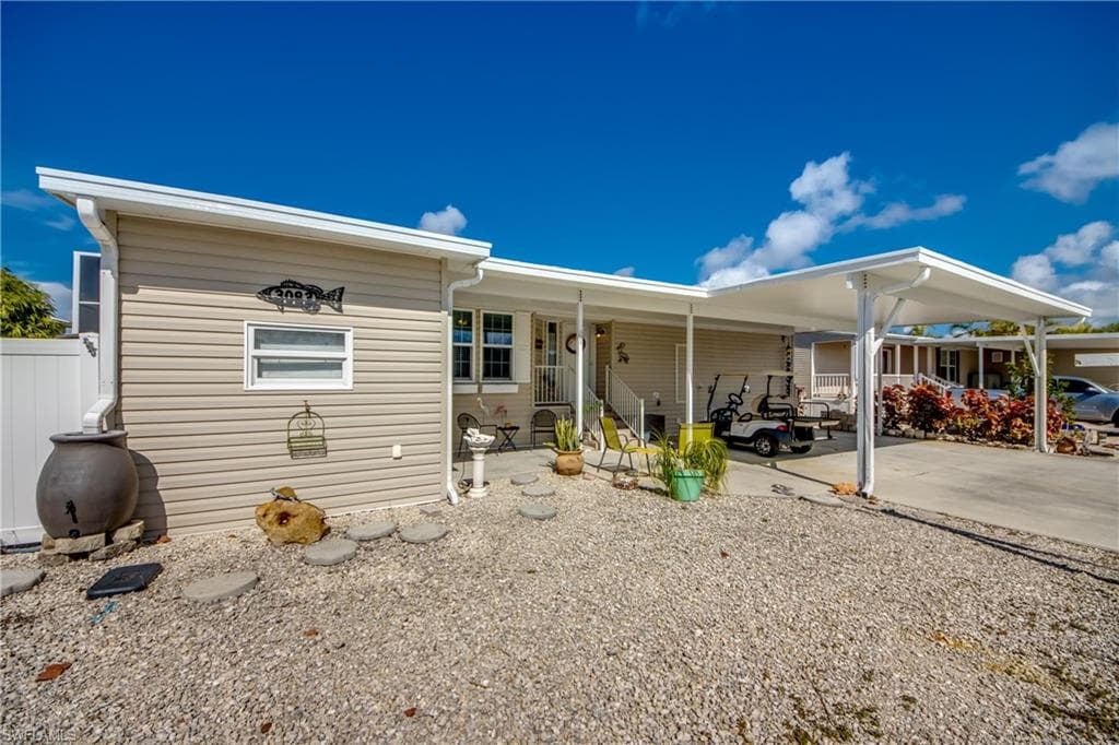 3083 Sloop LN ST. JAMES CITY, FL 33956