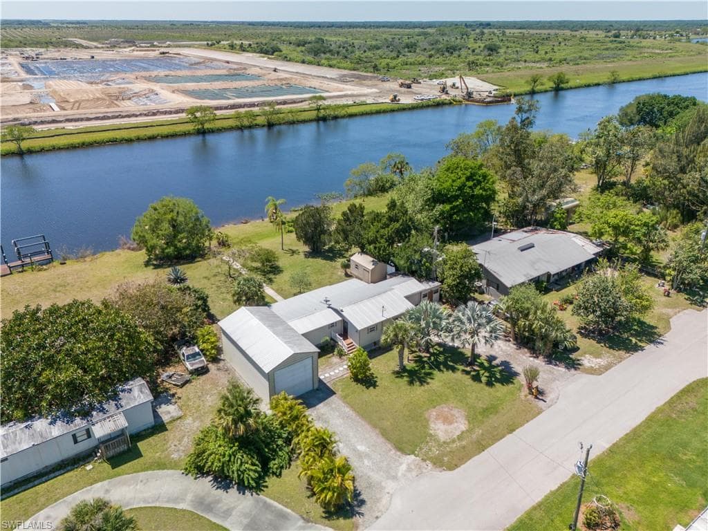 1014 E Anchor LN MOORE HAVEN, FL 33471