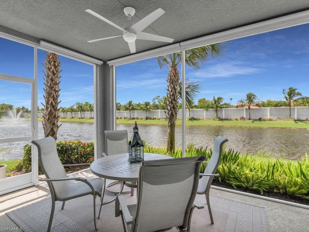 2543 Seychelles DR 601 NAPLES, FL 34112