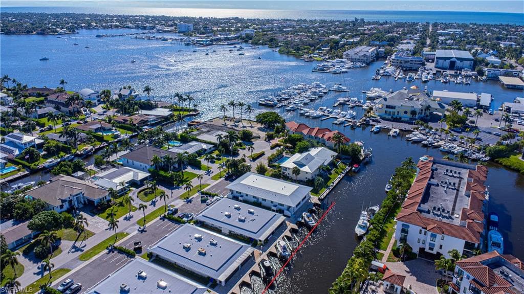 1395 Curlew AVE 4-2 NAPLES, FL 34102