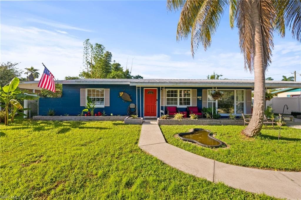 1424 Byron RD FORT MYERS, FL 33919