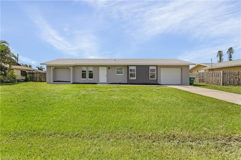 920 SE 31st LN CAPE CORAL, FL 33904