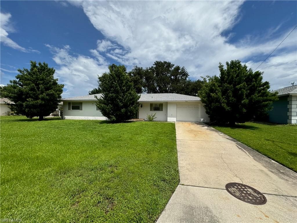 3907 SE 2nd PL CAPE CORAL, FL 33904