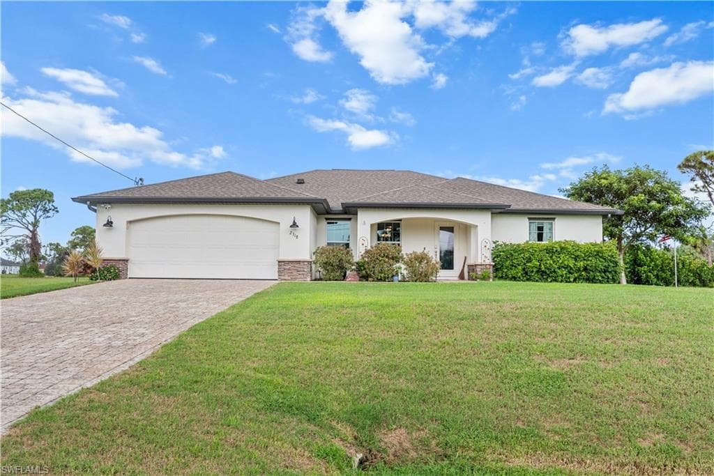 2318 NW 32nd PL CAPE CORAL, FL 33993