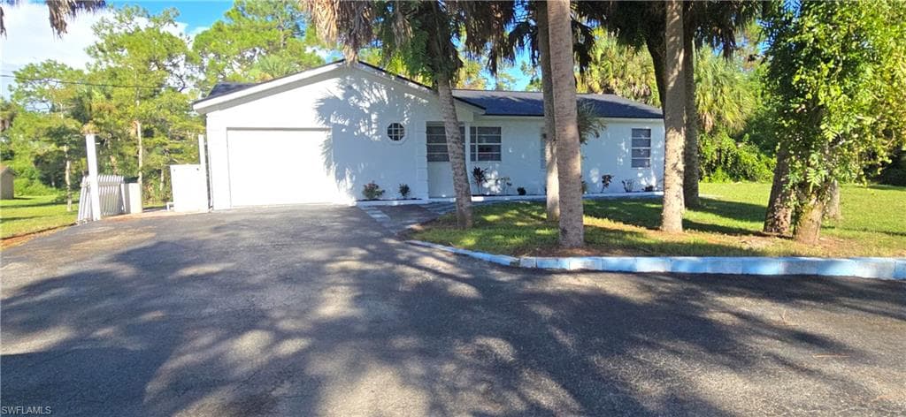 2661 4th ST NW NAPLES, FL 34120