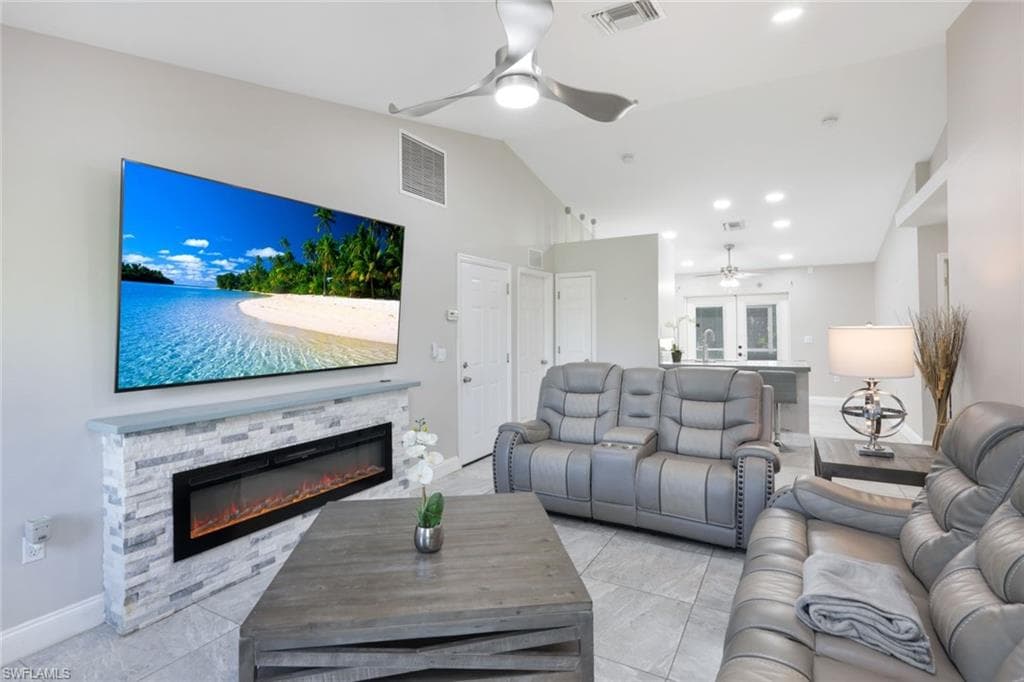 515 Peerless CIR LEHIGH ACRES, FL 33974