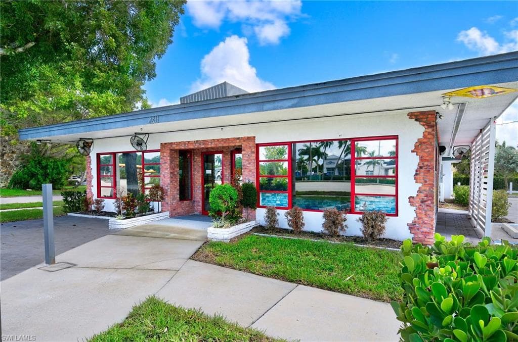 4811 Tamiami TRL E NAPLES, FL 34112