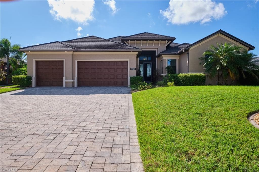 11728 Royal Tee CIR CAPE CORAL, FL 33991