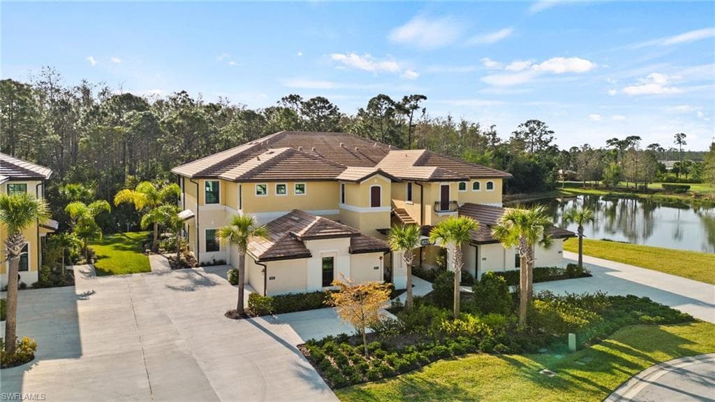 10549 Casella WAY 101 FORT MYERS, FL 33913