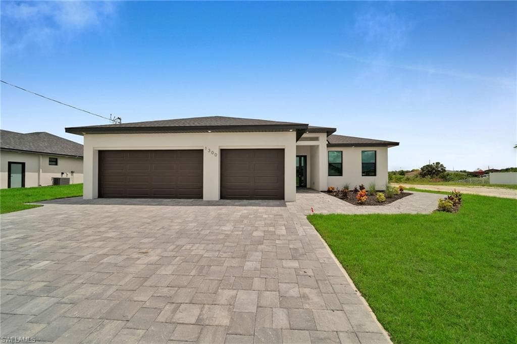 1300 SW 4th LN CAPE CORAL, FL 33991