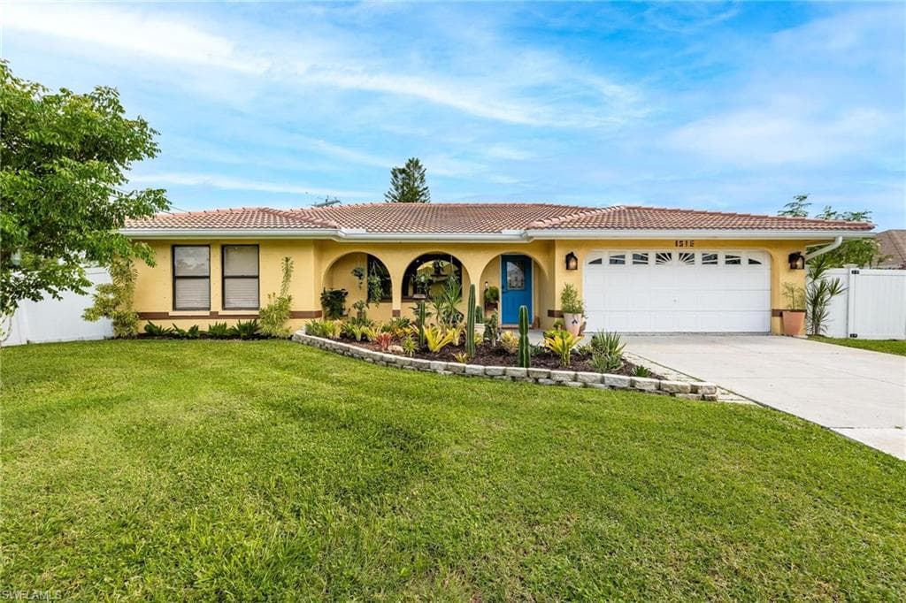 1516 SE 17th ST CAPE CORAL, FL 33990