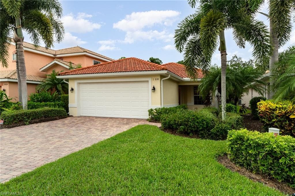19618 Villa Rosa LOOP ESTERO, FL 33967