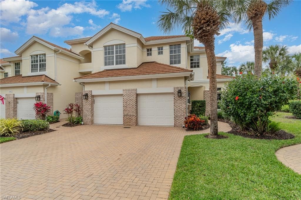25040 Cypress Hollow CT 104 BONITA SPRINGS, FL 34134