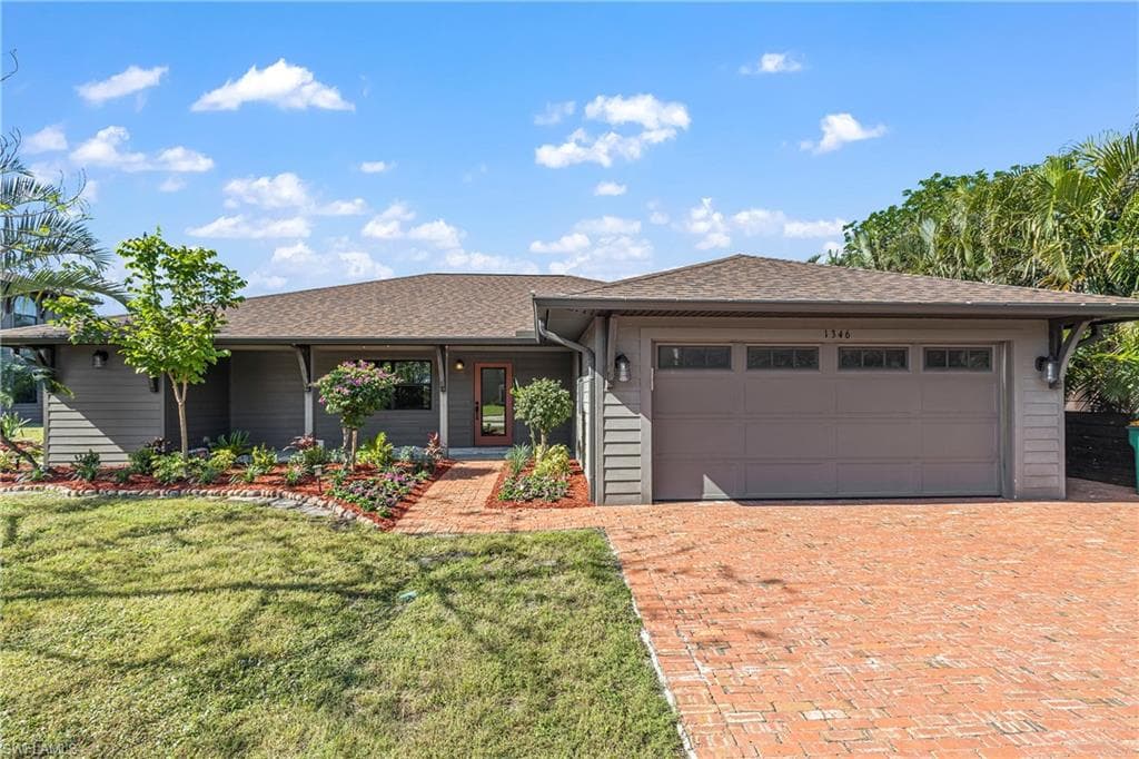 1346 Rosemary LN NAPLES, FL 34103